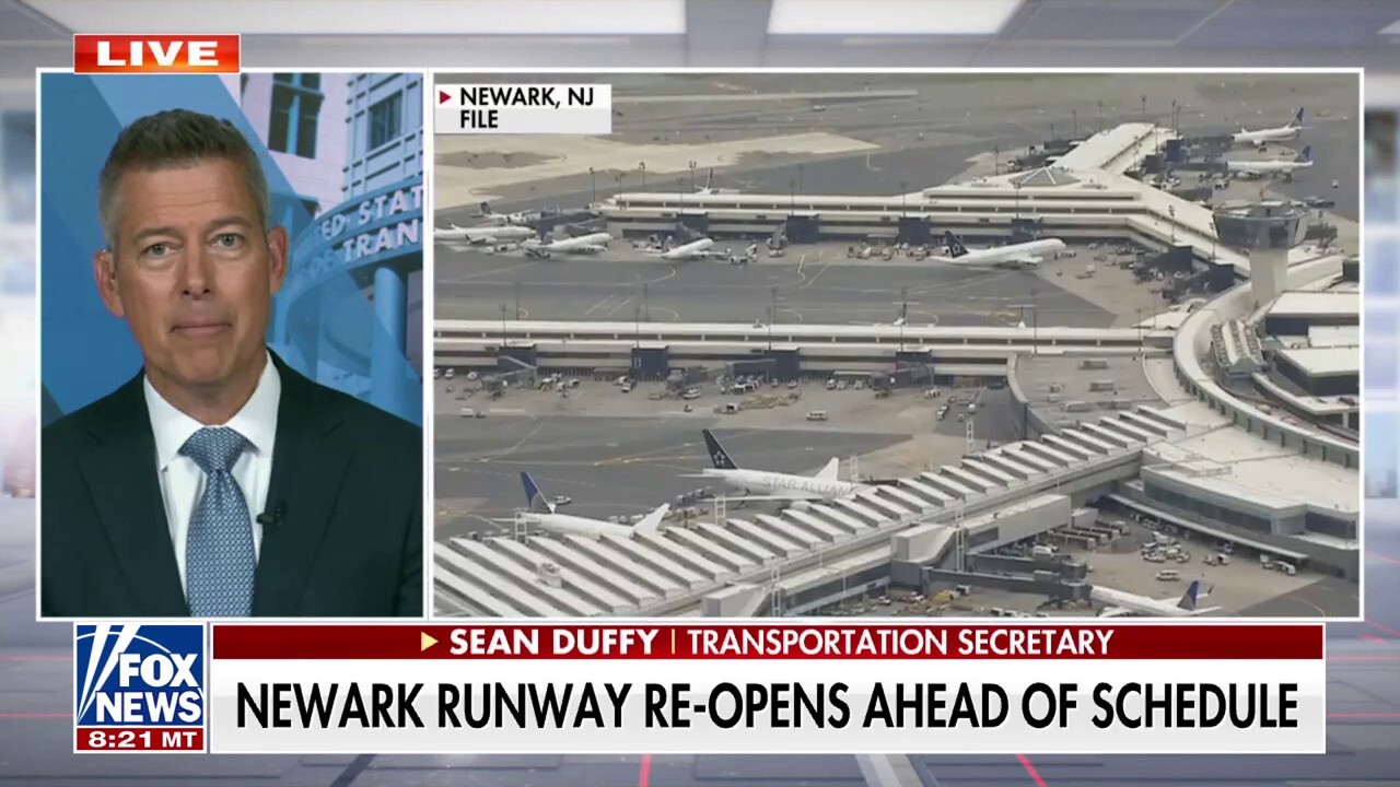 Duffy Previews Plan for New Air Traffic Control System
